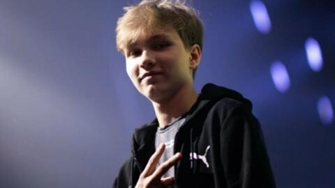 前场抢回 前场抢回